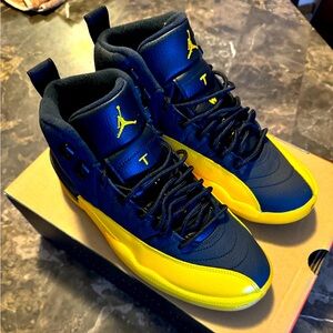 Air Jordan 12 Retro “University Gold”